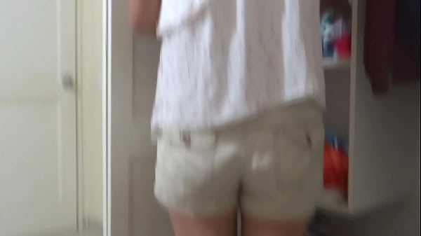 The first time my stepbrother fucked me was on the beach, he came inside me and my cum came out